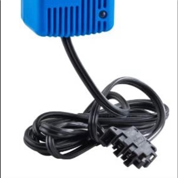 Peg Perego 12v quick charger - Picture 2 of 2